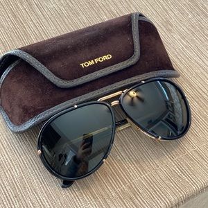 SALE 🚨 TOM FORD AVIATOR GREEN DARK AUTHENTIC!
